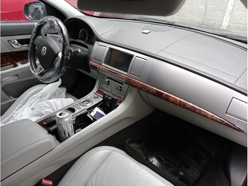 jaguar xf del año 2008