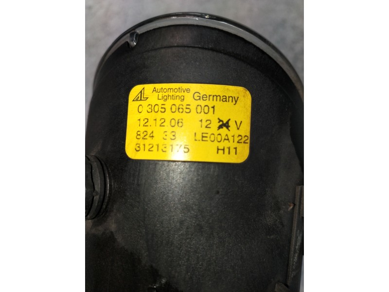 Recambio de faro antiniebla izquierdo para volvo s40 berlina 2.0 d kinetic referencia OEM IAM 0305065001  