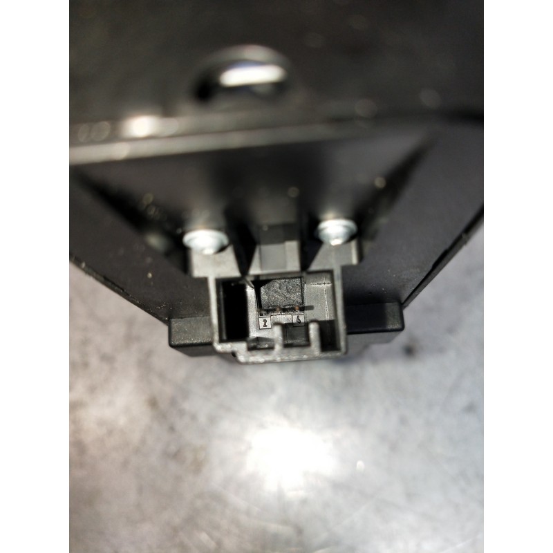 Recambio de mando elevalunas delantero izquierdo para volvo s40 berlina 2.0 d kinetic referencia OEM IAM 30795081 03451700 