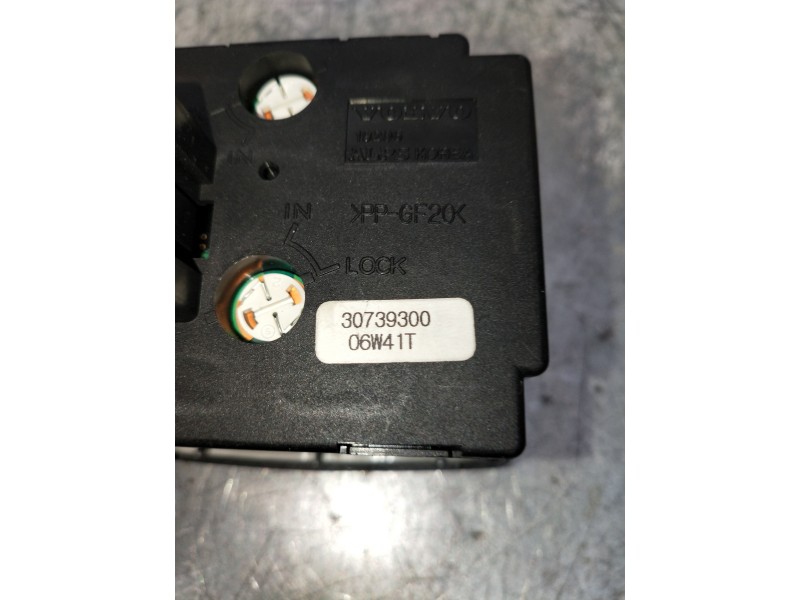 Recambio de mando luces para volvo s40 berlina 2.0 d kinetic referencia OEM IAM 30739300  