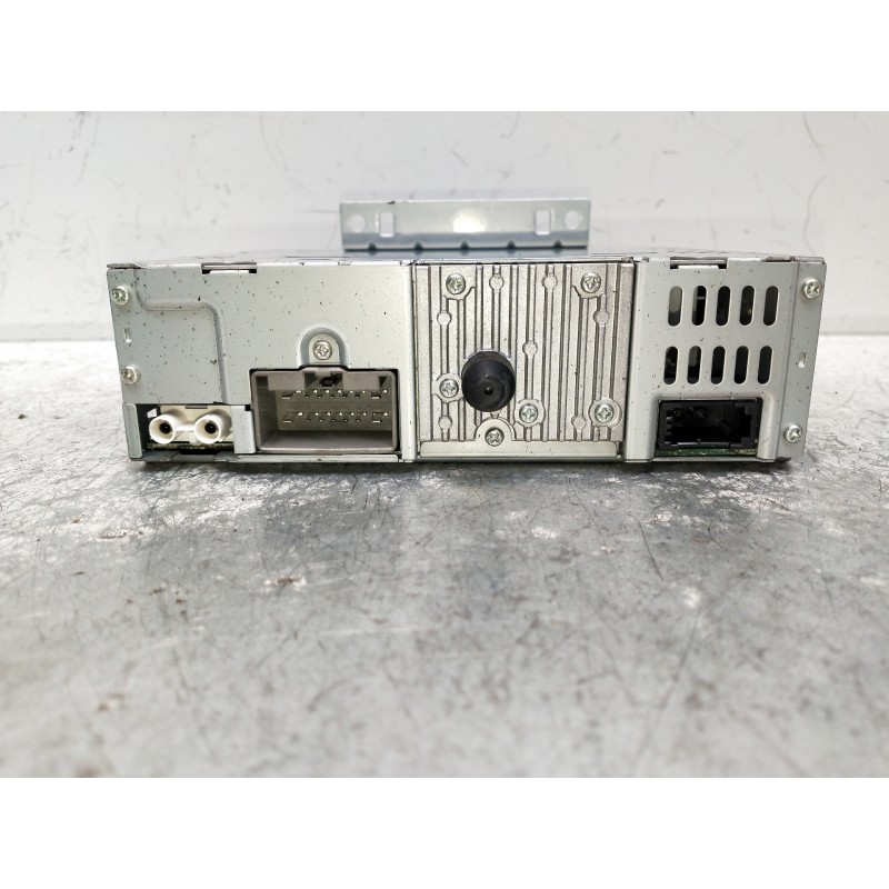 Recambio de sistema audio / radio cd para volvo s40 berlina 2.0 d kinetic referencia OEM IAM 30732850AA 31210405AA 