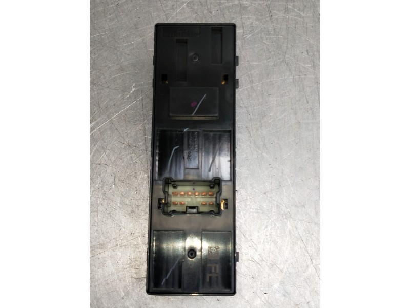 Recambio de mando elevalunas delantero izquierdo para nissan qashqai (j11) acenta referencia OEM IAM   5P