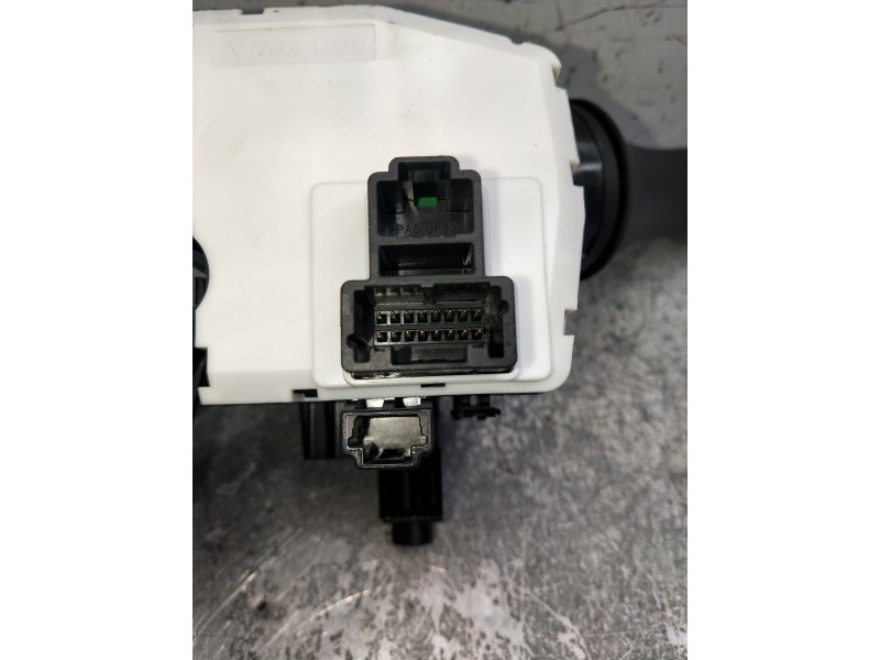 Recambio de mando luces para nissan qashqai (j11) acenta referencia OEM IAM 18X18SD2  