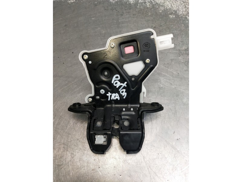 Recambio de motor cierre centralizado porton para nissan qashqai (j11) acenta referencia OEM IAM   5P