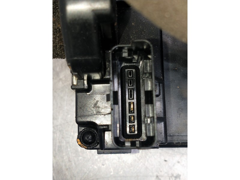 Recambio de motor cierre centralizado trasero izquierdo para nissan qashqai (j11) acenta referencia OEM IAM   5P