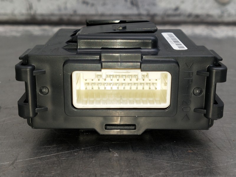 Recambio de modulo electronico para nissan qashqai (j11) acenta referencia OEM IAM 476A0HV00C CYSN57ELRT 1549576B1