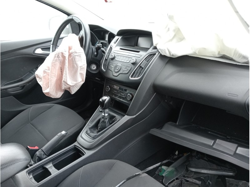 ford focus turn. del año 2017