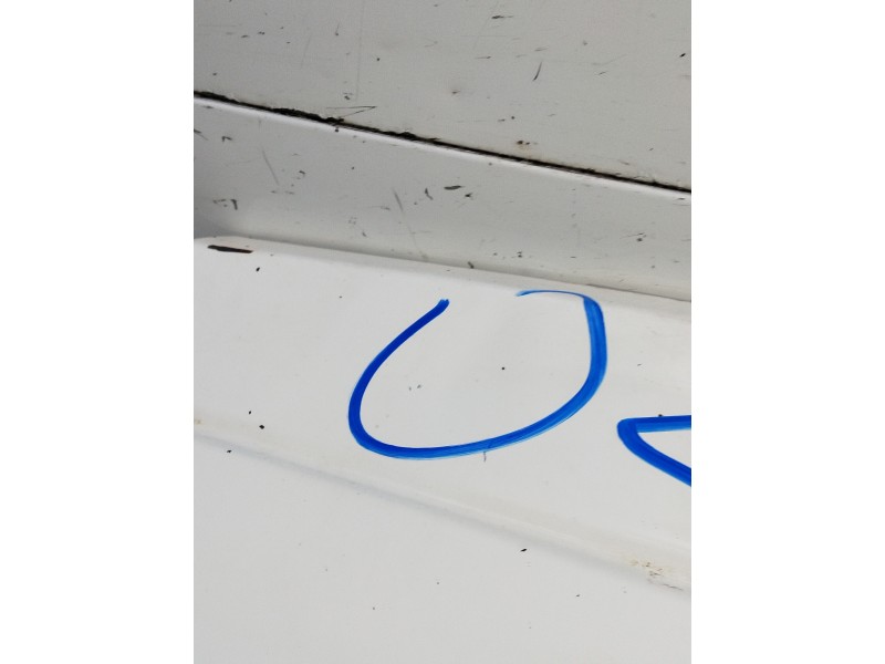 Recambio de capot para ford fiesta berl./courier porto referencia OEM IAM   