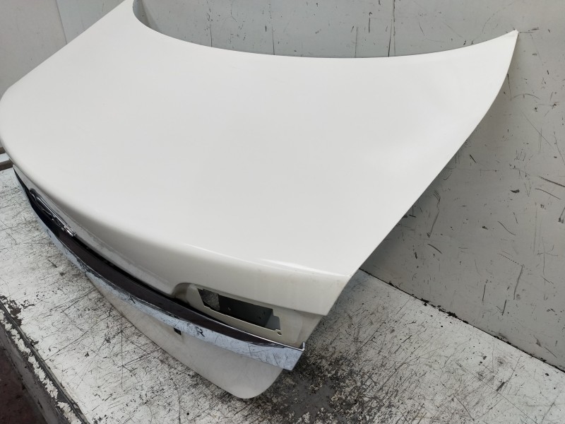 Recambio de tapa maletero para jaguar xf 3.0 v6 diesel grace referencia OEM IAM   