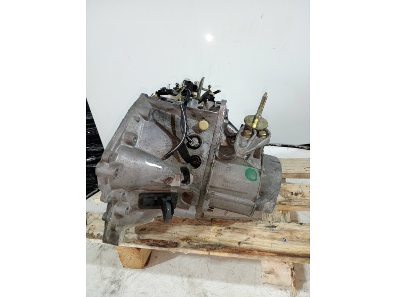 Recambio de caja cambios para peugeot 307 (s1) xr referencia OEM IAM 20DM39 63326342 5V