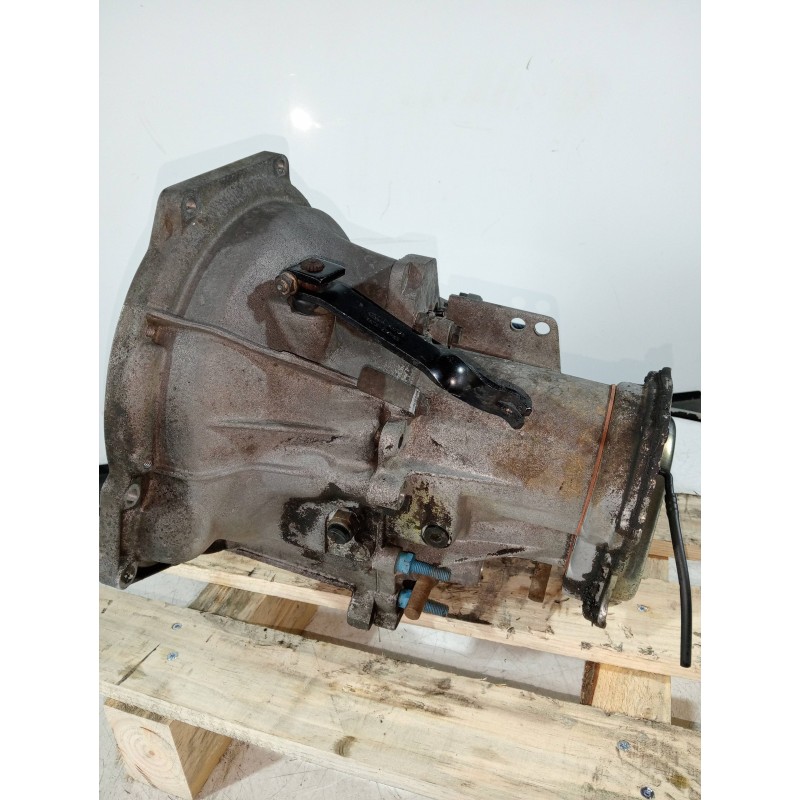Recambio de caja cambios para ford fiesta berl./courier porto referencia OEM IAM 89WTGB FOB2027 5V