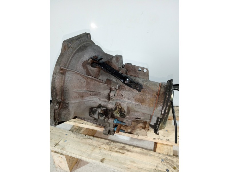 Recambio de caja cambios para ford fiesta berl./courier porto referencia OEM IAM 89WTGB FOB2027 5V