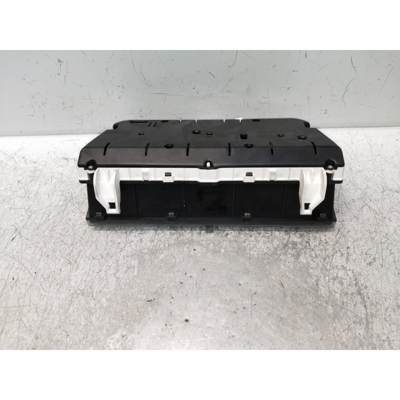 Recambio de cuadro instrumentos para toyota corolla verso (r1) 2.2 d-4d luna referencia OEM IAM M8838000F091  