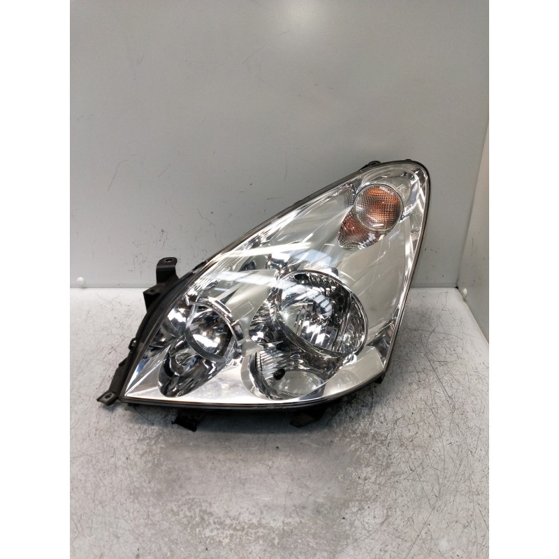 Recambio de faro izquierdo para toyota corolla verso (r1) 2.2 d-4d luna referencia OEM IAM   