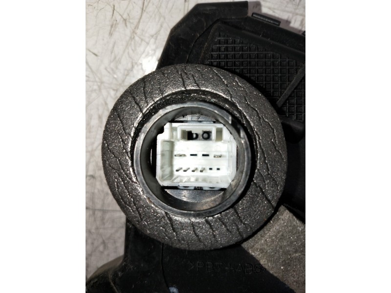 Recambio de motor cierre centralizado delantero izquierdo para toyota corolla verso (r1) 2.2 d-4d luna referencia OEM IAM   