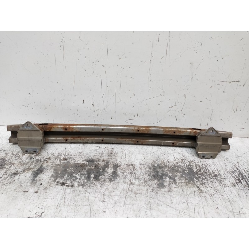 Recambio de refuerzo paragolpes trasero para toyota corolla verso (r1) 2.2 d-4d luna referencia OEM IAM   