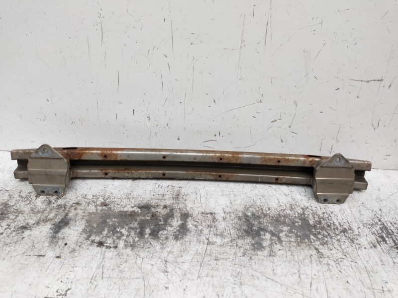 Recambio de refuerzo paragolpes trasero para toyota corolla verso (r1) 2.2 d-4d luna referencia OEM IAM   