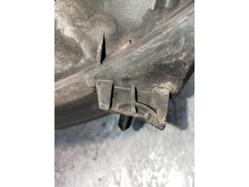 Recambio de faro antiniebla izquierdo para renault kangoo dynamique referencia OEM IAM 260106220R  PATILLA ROTA