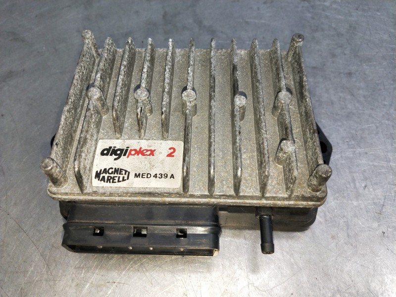 Recambio de modulo electronico para fiat uno (146) 70 super referencia OEM IAM MED439A  