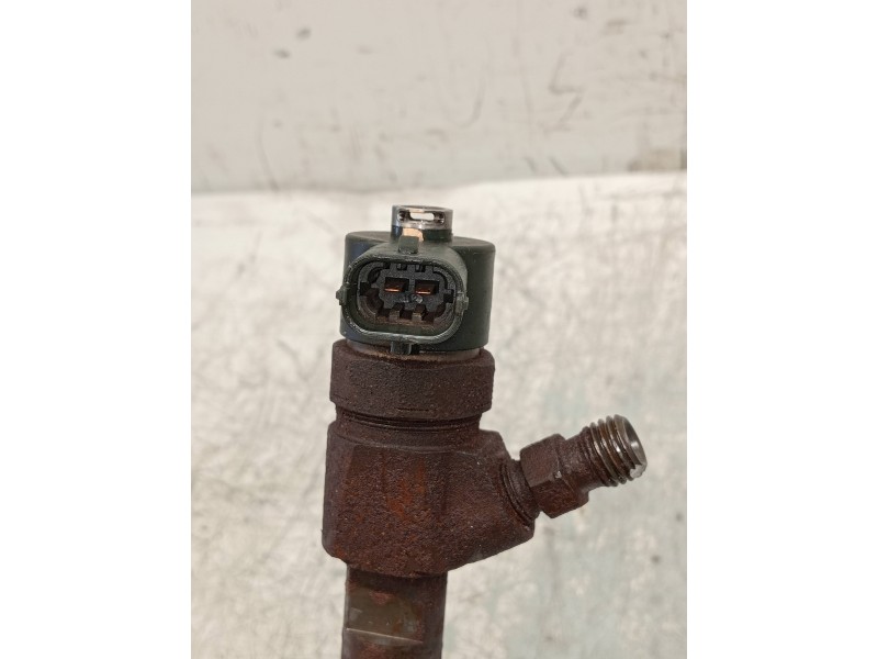 Recambio de inyector para saab 9-3 sport hatch 1.9 tid linear sport referencia OEM IAM 0445110243  BOSCH