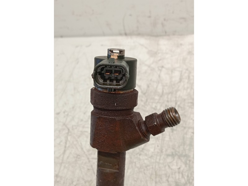 Recambio de inyector para saab 9-3 sport hatch 1.9 tid linear sport referencia OEM IAM 0445110243  BOSCH