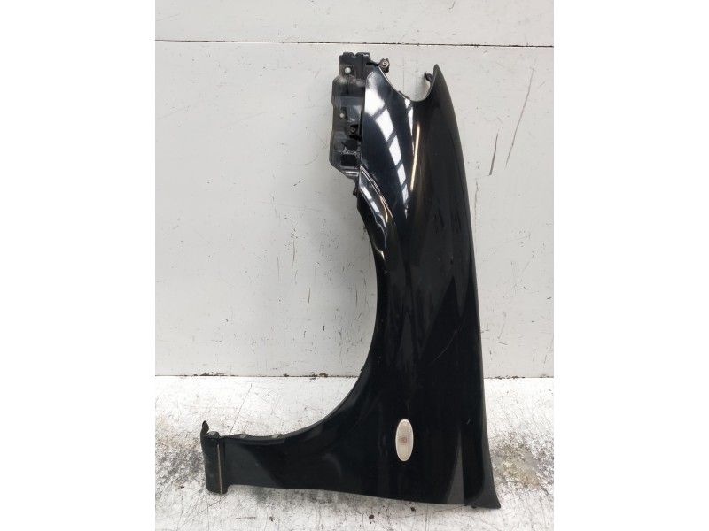 Recambio de aleta delantera izquierda para nissan almera (n16/e) comfort referencia OEM IAM   