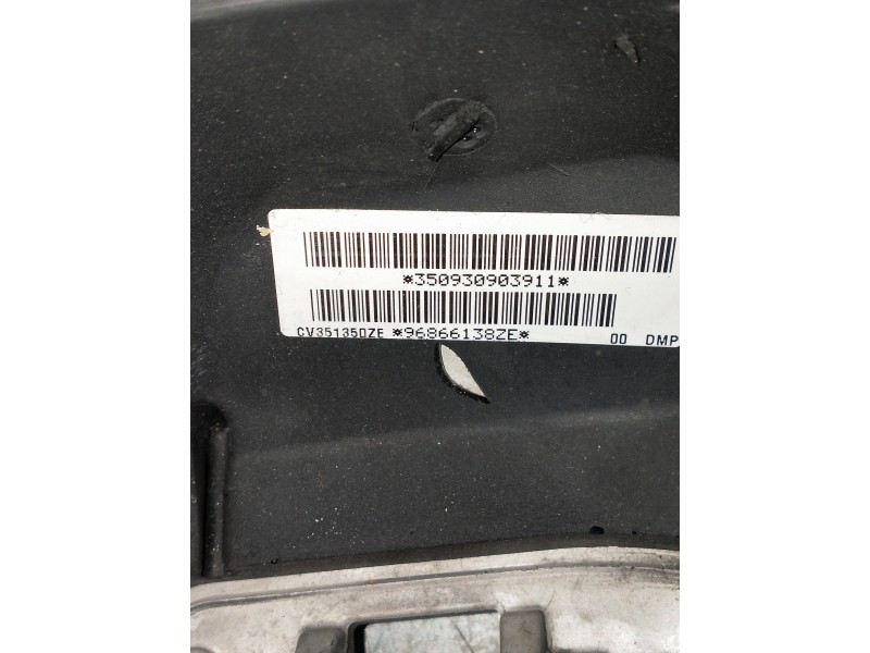 Recambio de volante para peugeot 5008 premium referencia OEM IAM 96866138ZE  