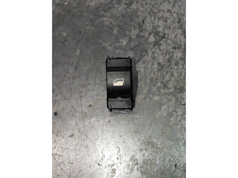 Recambio de mando elevalunas delantero derecho para peugeot 5008 premium referencia OEM IAM   