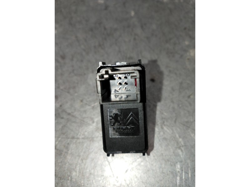 Recambio de mando elevalunas delantero derecho para peugeot 5008 premium referencia OEM IAM   