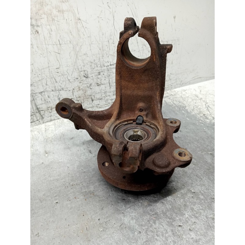 Recambio de mangueta delantera izquierda para citroen c3 pluriel 1.6 16v sensodrive referencia OEM IAM   