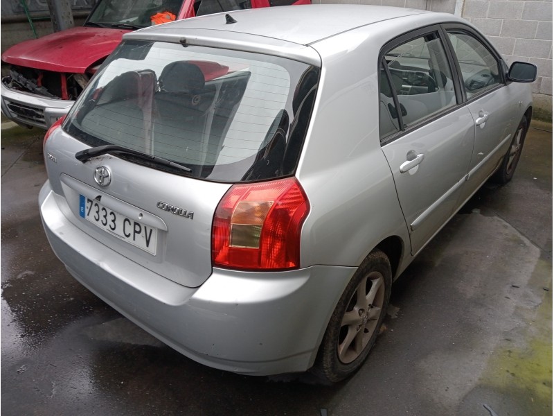 toyota corolla (e12) del año 2003