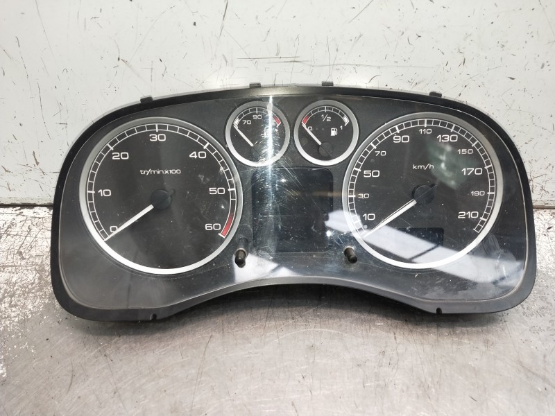 Recambio de cuadro instrumentos para peugeot 307 (s1) xr referencia OEM IAM P9646742480 216746394 