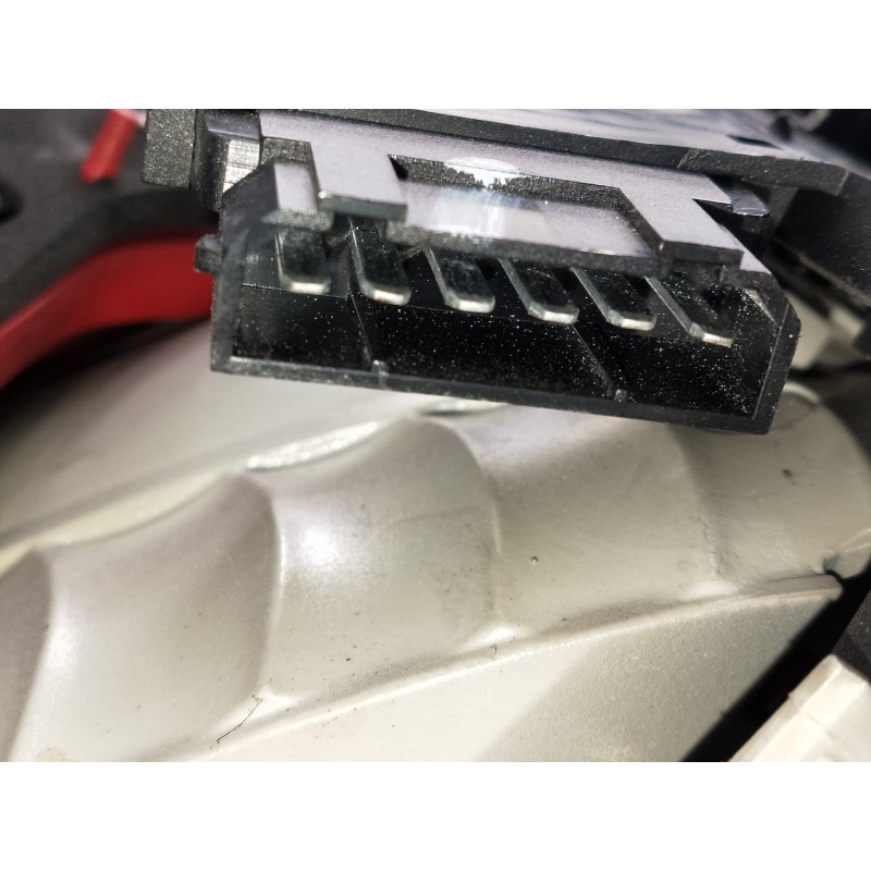 Recambio de piloto trasero izquierdo para audi a4 berlina (b5) 1.9 tdi quattro referencia OEM IAM 289901  