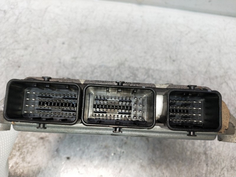 Recambio de centralita motor uce para citroen c4 picasso exclusive referencia OEM IAM 5WS40615A SW9664287480 