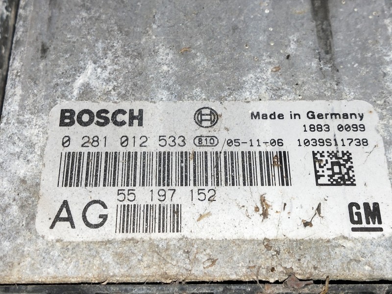 Recambio de centralita motor uce para opel vectra c berlina cosmo referencia OEM IAM 55197152 0281012533 