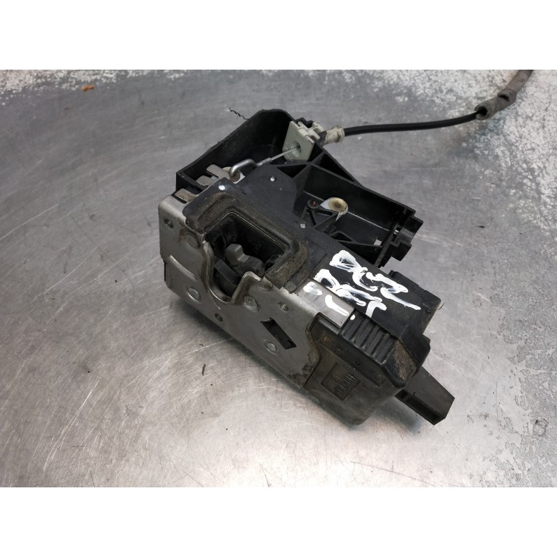 Recambio de motor cierre centralizado delantero derecho para opel vectra c berlina cosmo referencia OEM IAM 13210765  5P