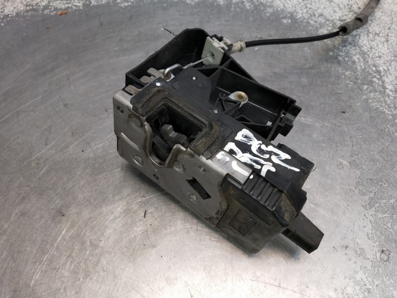 Recambio de motor cierre centralizado delantero derecho para opel vectra c berlina cosmo referencia OEM IAM 13210765  5P