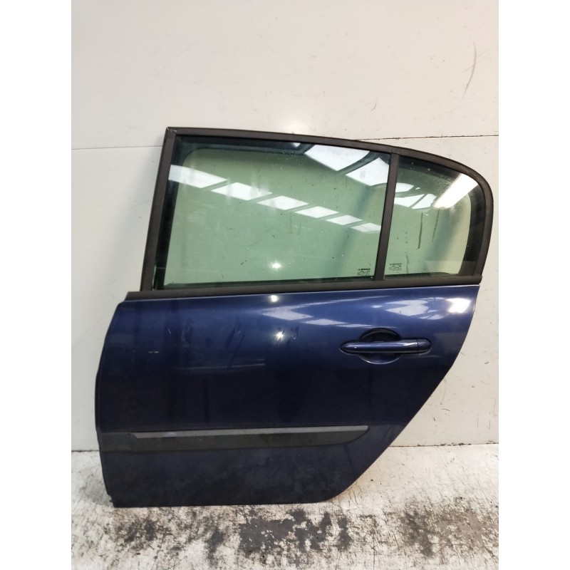 Recambio de puerta trasera izquierda para renault megane ii classic berlina confort authentique referencia OEM IAM   4P
