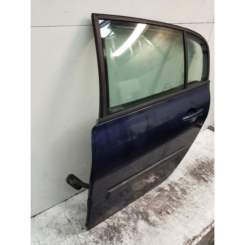 Recambio de puerta trasera izquierda para renault megane ii classic berlina confort authentique referencia OEM IAM   4P