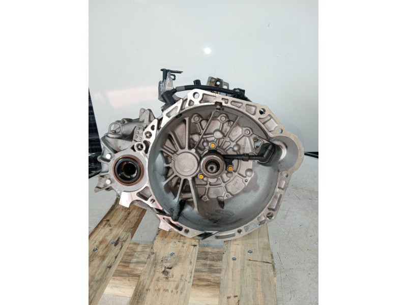 Recambio de caja cambios para kia ceed business referencia OEM IAM ZG38JJ 386513 6V
