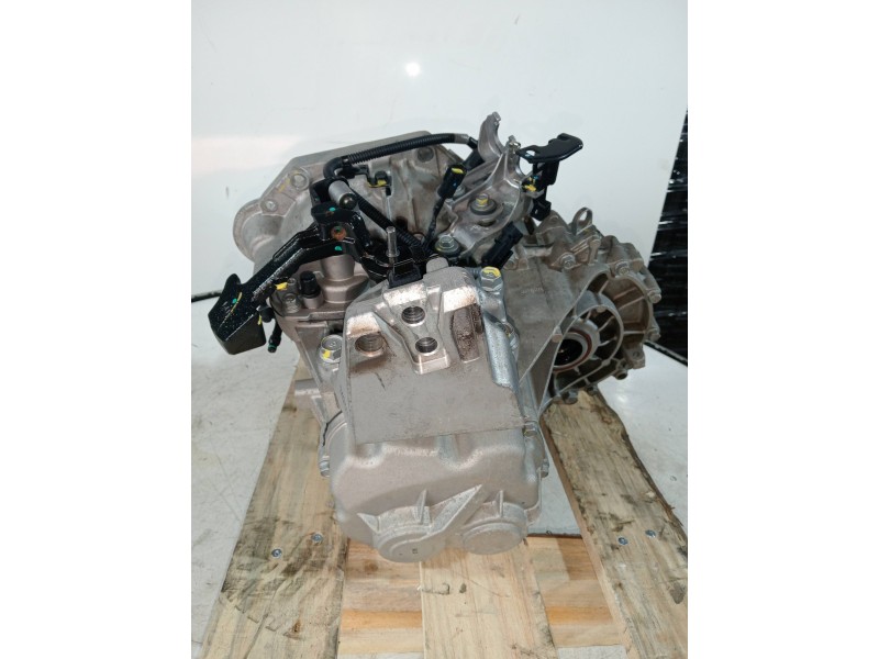 Recambio de caja cambios para kia ceed business referencia OEM IAM ZG38JJ 386513 6V