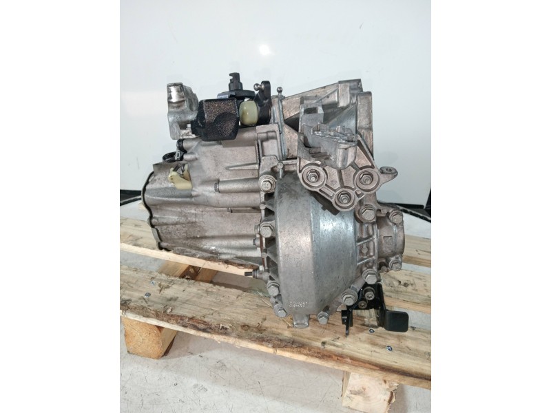 Recambio de caja cambios para peugeot 308 allure referencia OEM IAM 20MB41 0235699 6V