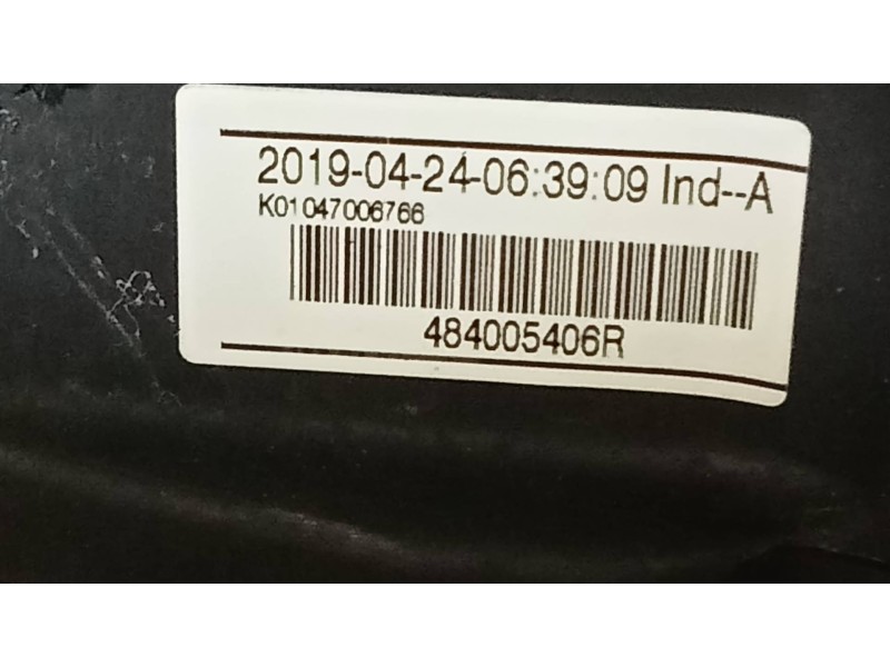 Recambio de volante para renault zoe referencia OEM IAM 484005406R  