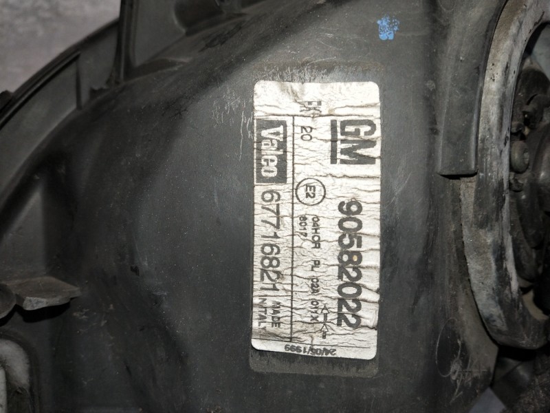 Recambio de faro derecho para opel zafira a club referencia OEM IAM 90582022  