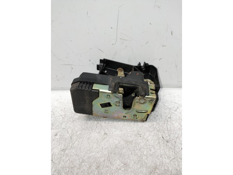 Recambio de motor cierre centralizado delantero izquierdo para opel zafira a club referencia OEM IAM 90561151  5P