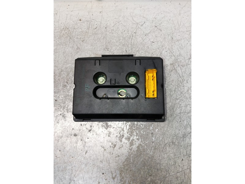 Recambio de pantalla multifuncion para opel zafira a club referencia OEM IAM 090589755  