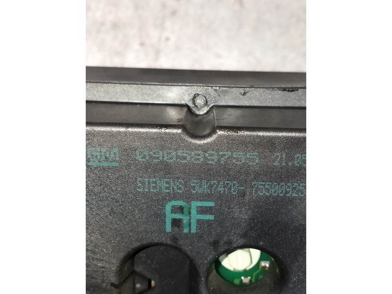 Recambio de pantalla multifuncion para opel zafira a club referencia OEM IAM 090589755  