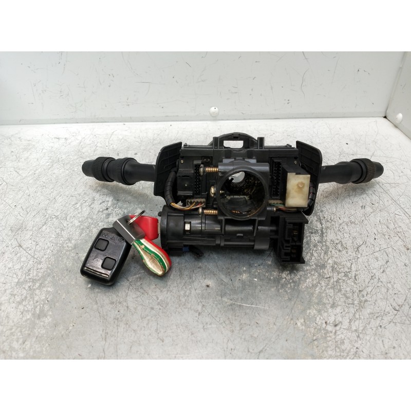 Recambio de conmutador de arranque para alfa romeo 146 2.0 td l referencia OEM IAM 7601589  