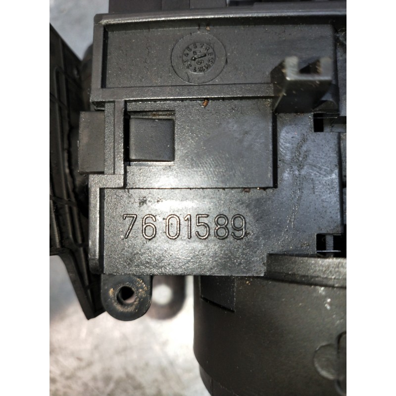 Recambio de conmutador de arranque para alfa romeo 146 2.0 td l referencia OEM IAM 7601589  