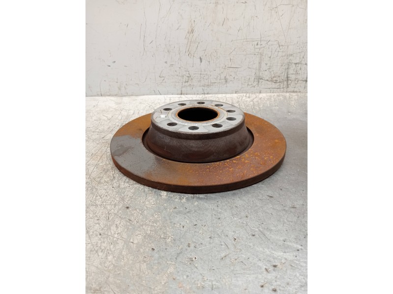 Recambio de disco freno trasero para skoda superb combi (3t5) 2.0 tdi dpf referencia OEM IAM   